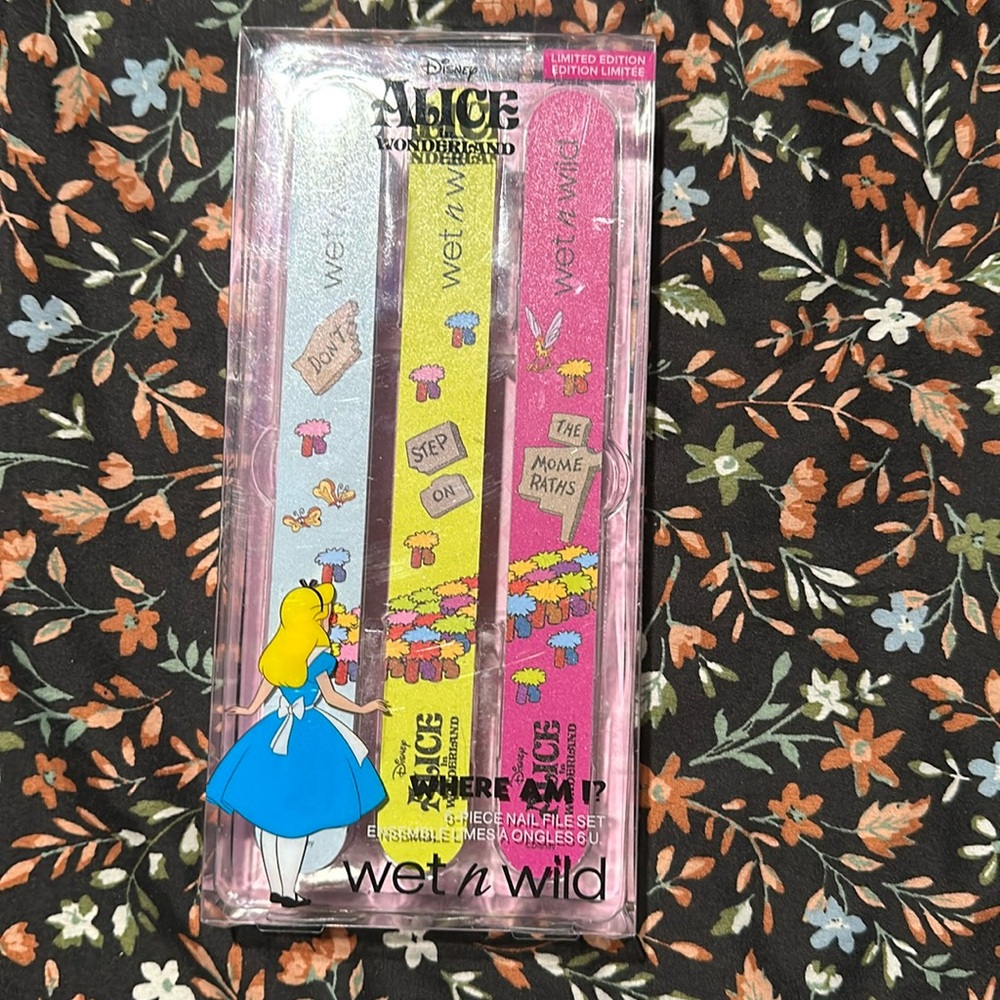 New in Box Alice in Wonderland nail files
